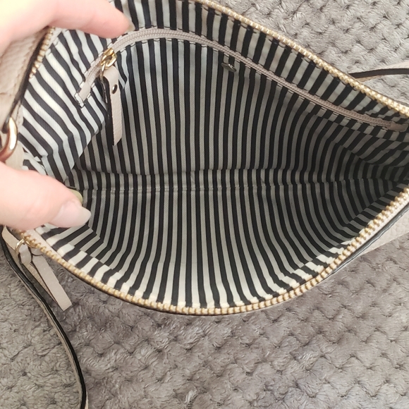 Kate Spade Crossbody - Picture 2 of 2